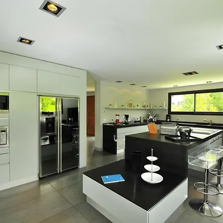 Vila Saint-jean-de-luz Sleeps 12 Pool Air Con Wifi *